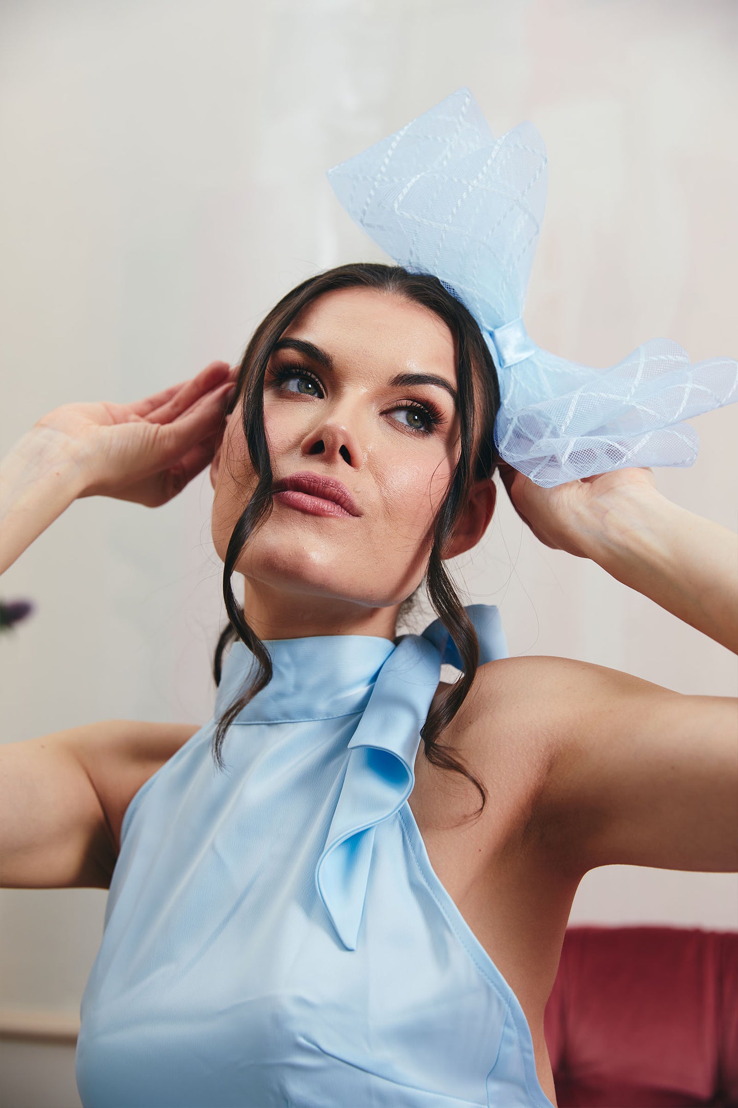 ASHLEE FASCINATOR BOW HEADBAND SKY BLUE