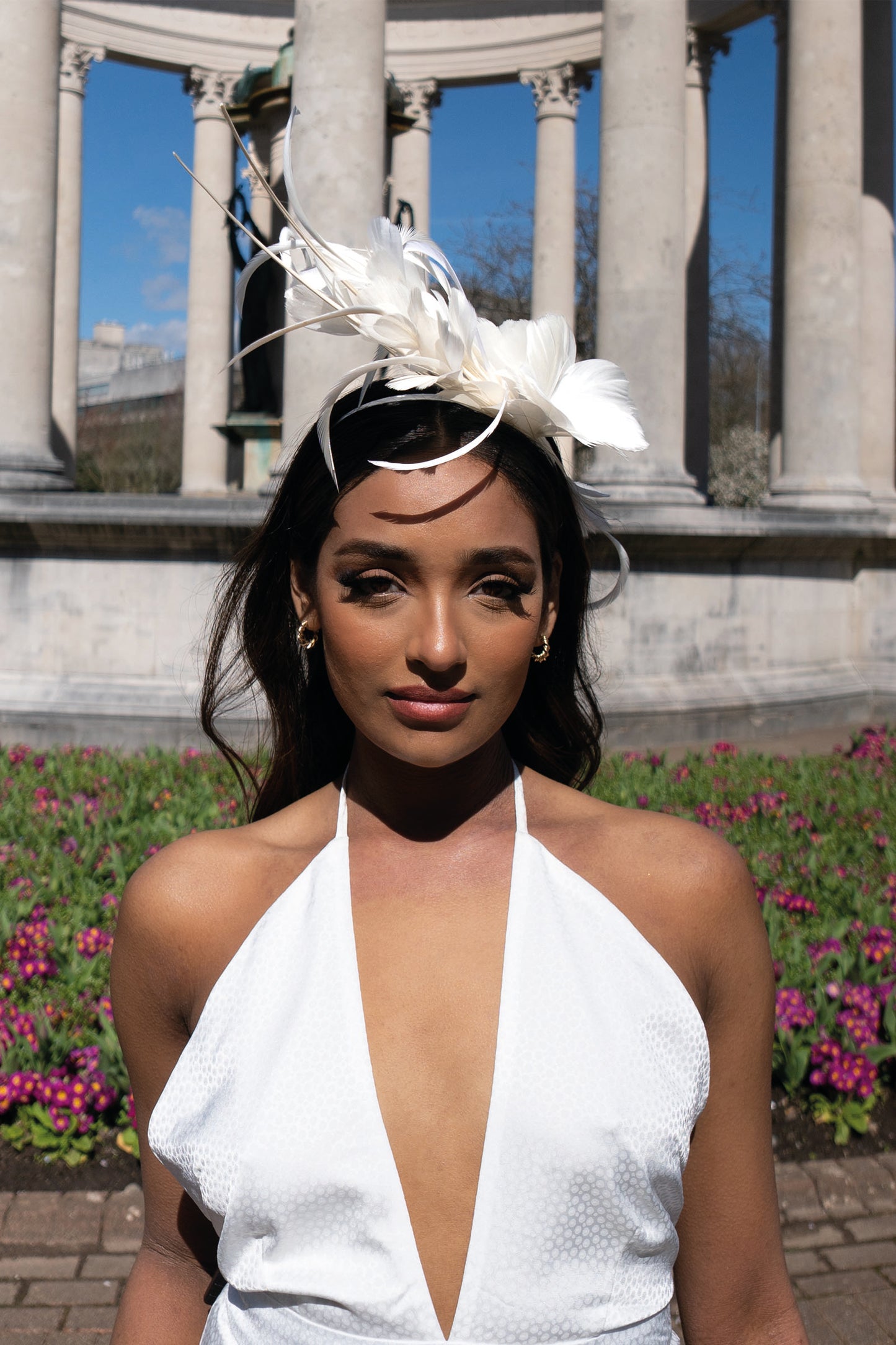 LYDIA STATEMENT FEATHER FASCINATOR IVORY