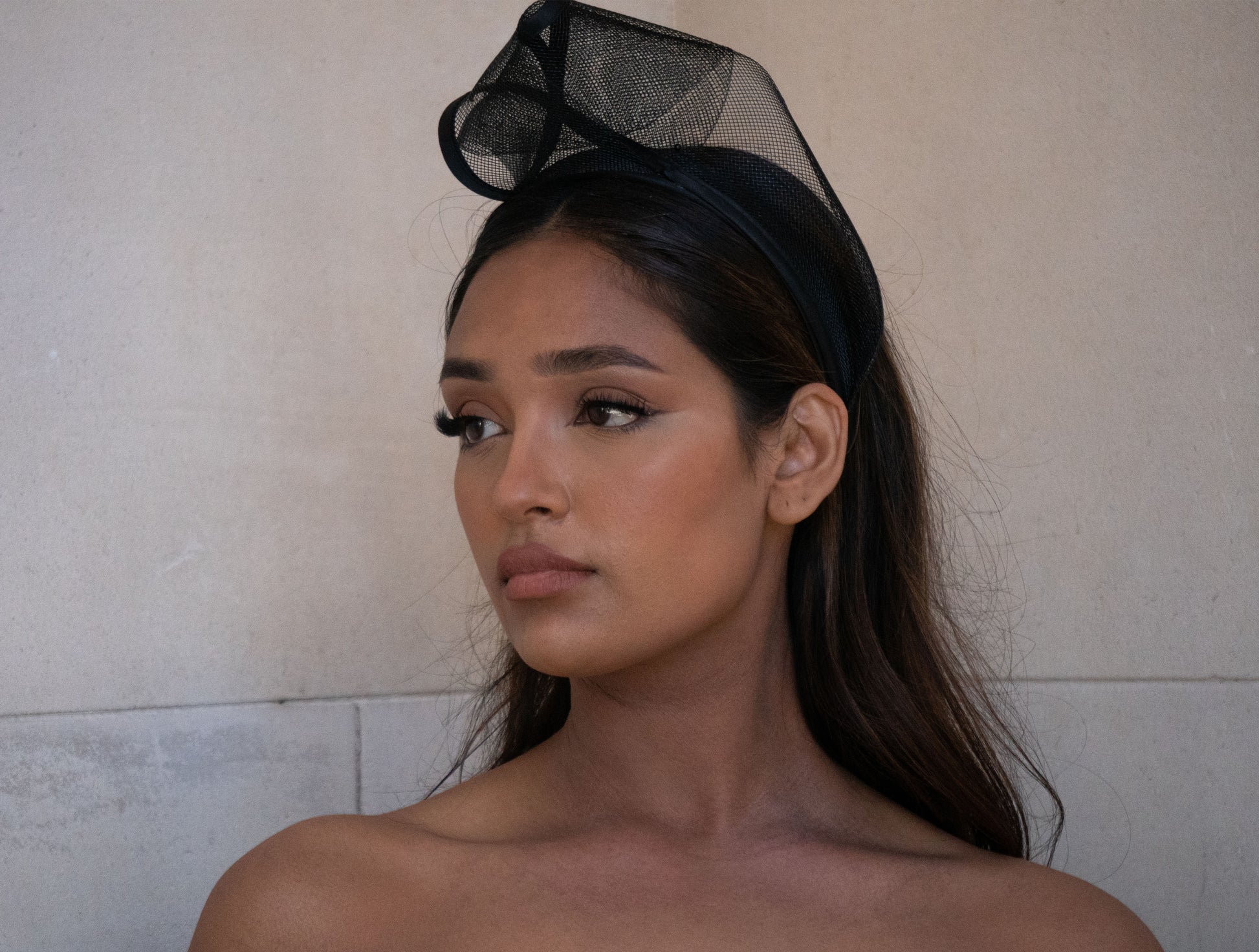 Black mesh headband