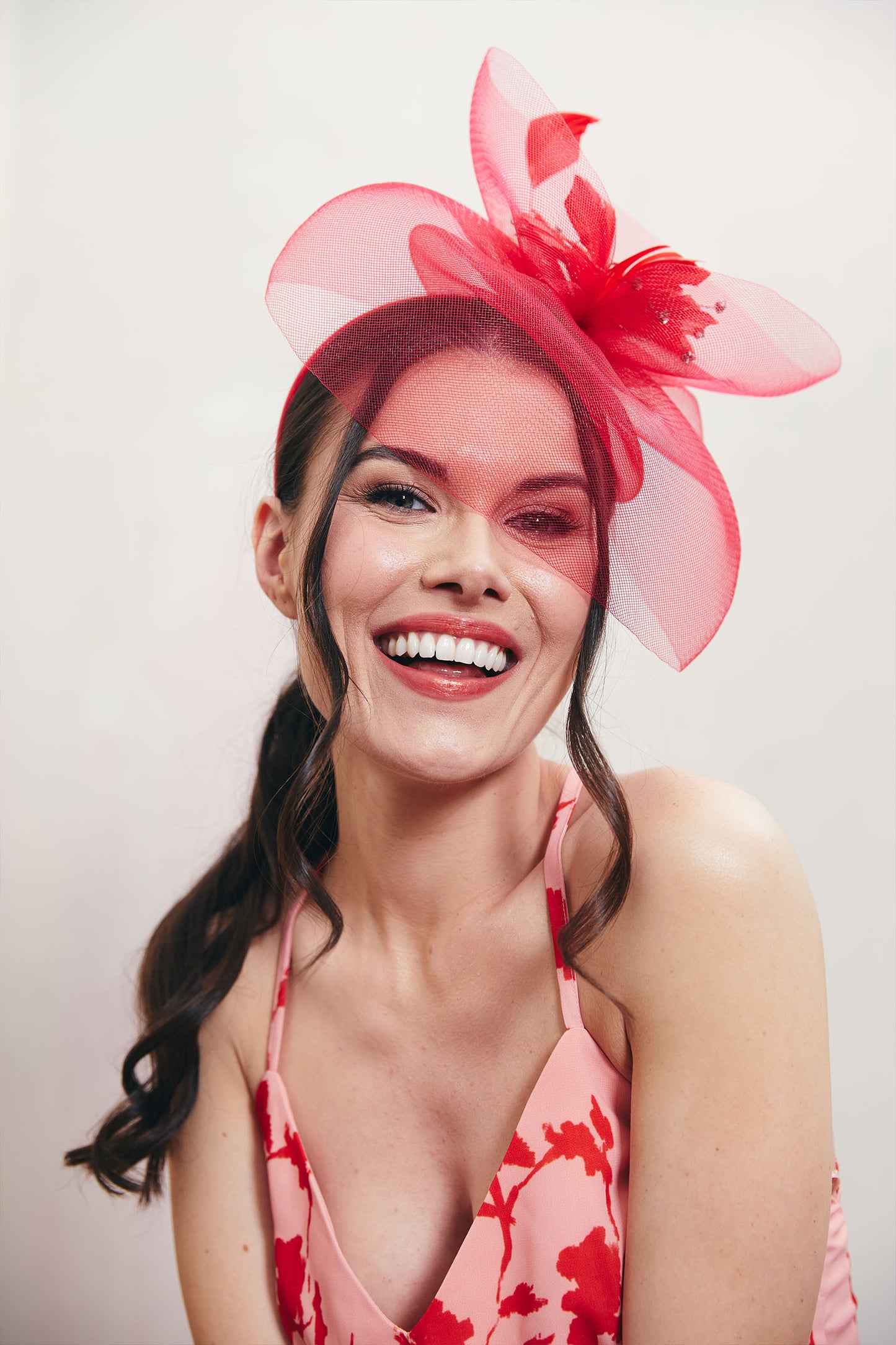HELENA FASCINATOR RED