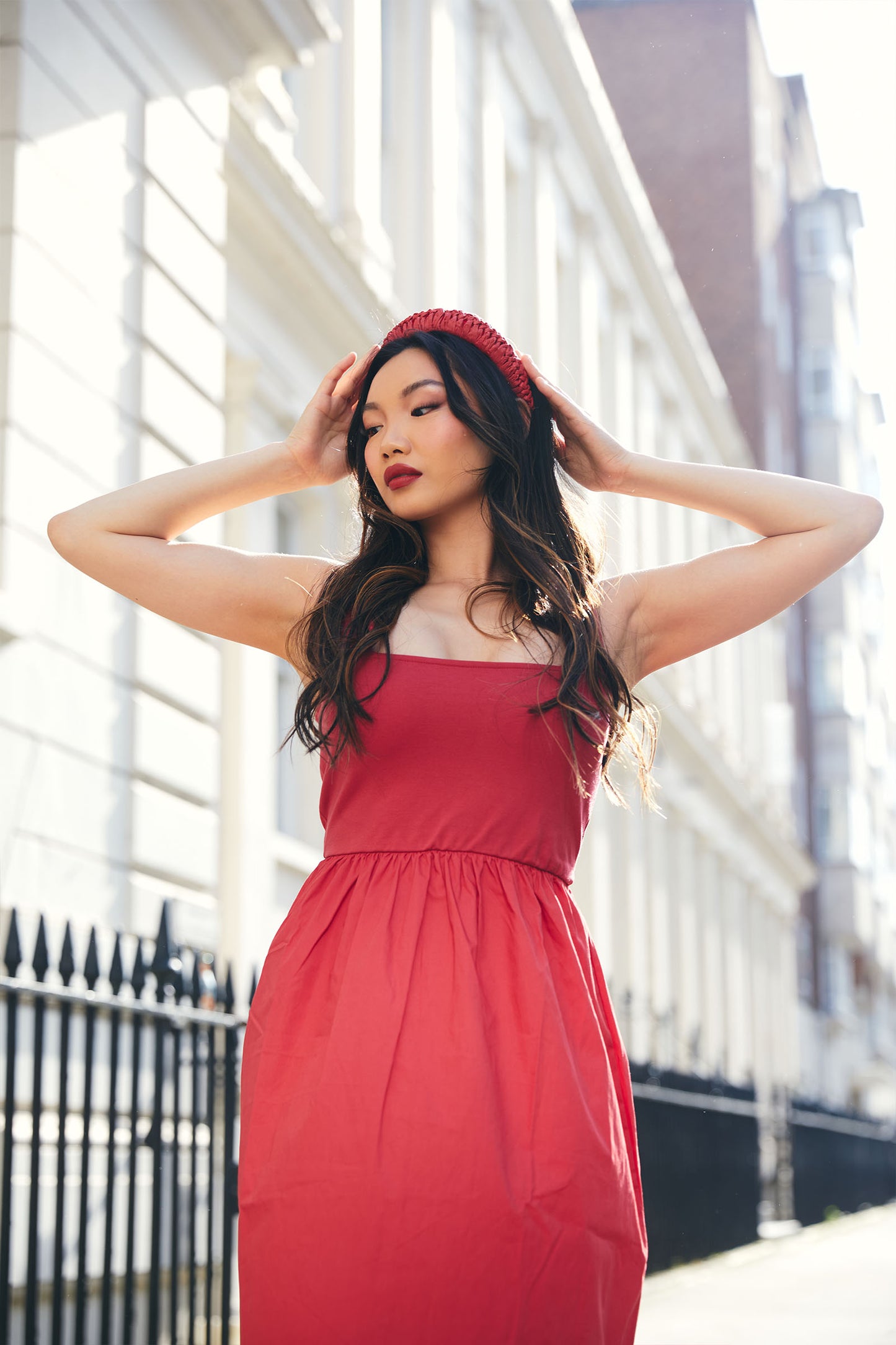 MEGHAN RAFFIA HEADBAND RED