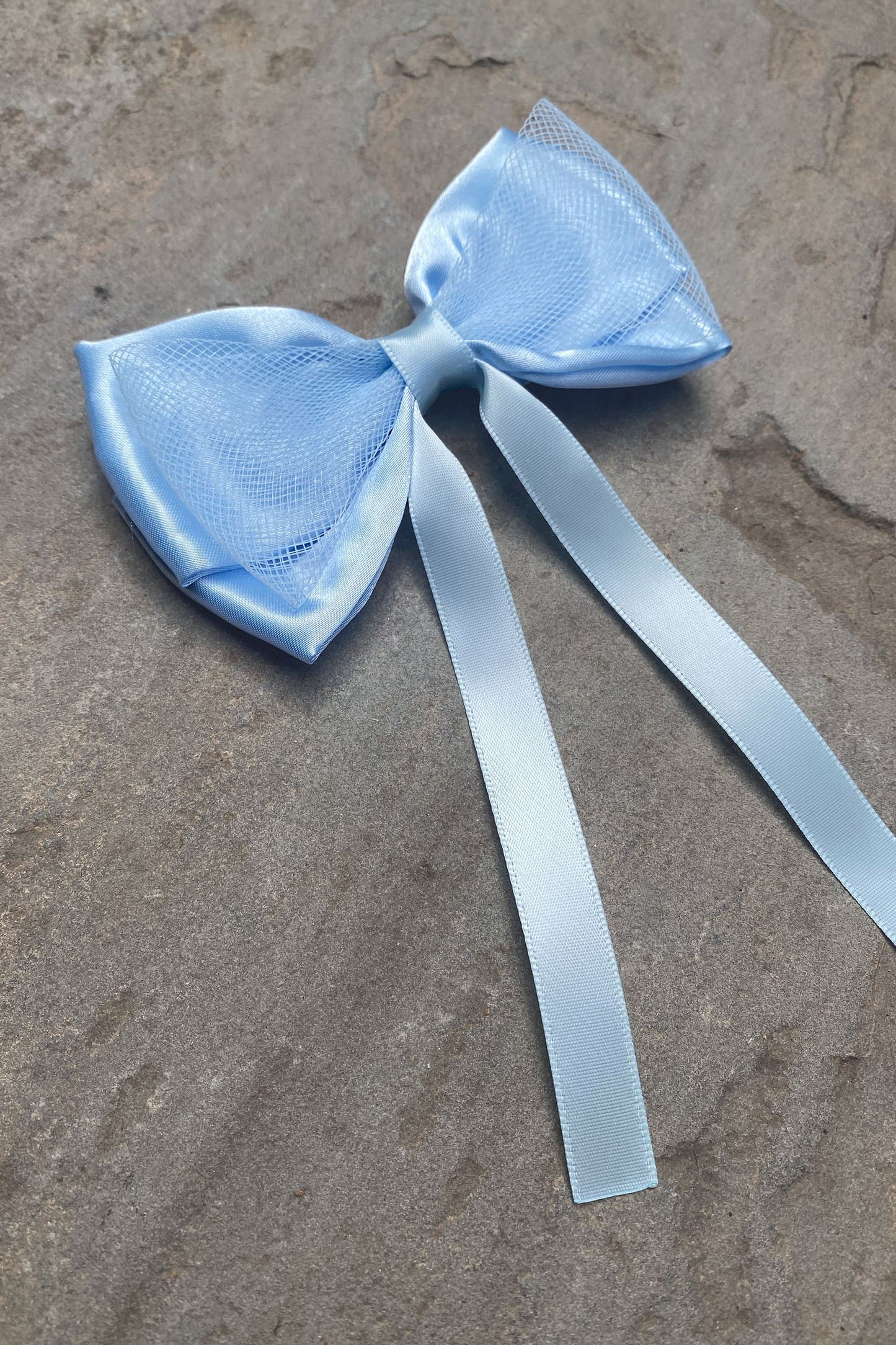 SOPHIA BOW CLIP - BLUE