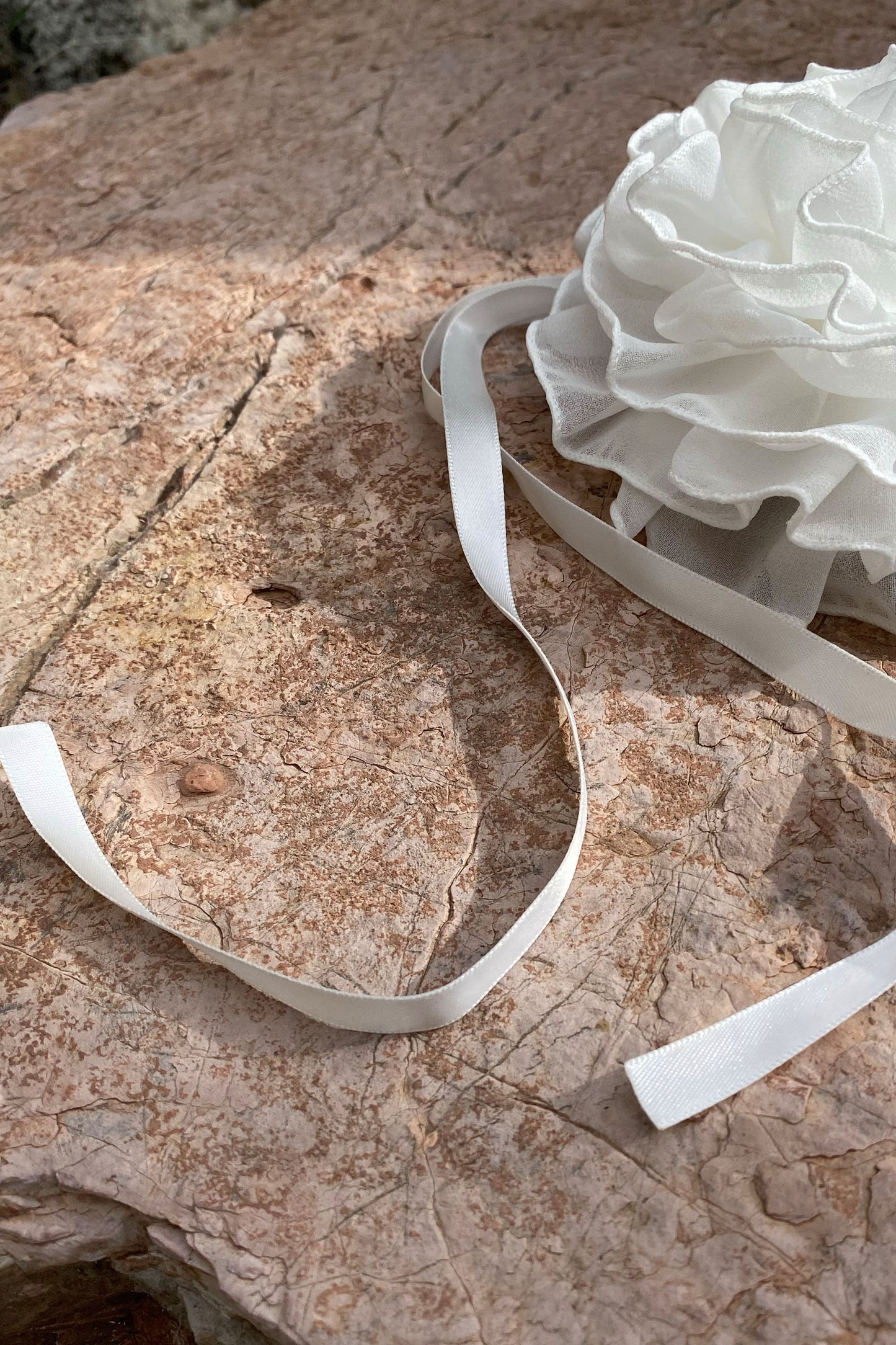KYLIE CORSAGE IVORY