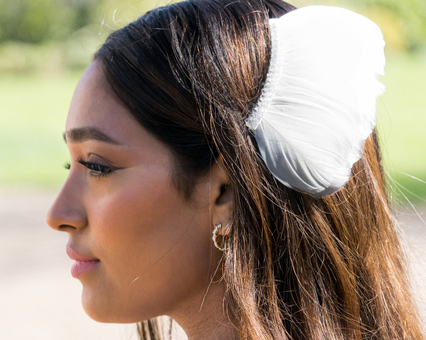 Looking for beautiful wedding hair accessories? Discover Bonito & Grace's stunning collection of bridal hair accessories and wedding day hair accessories. Bring a little sparkle with our feather and crystal wedding hair clip, Bridal hair accessories.