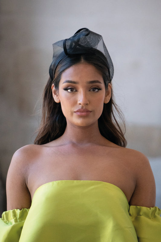Black mesh headband